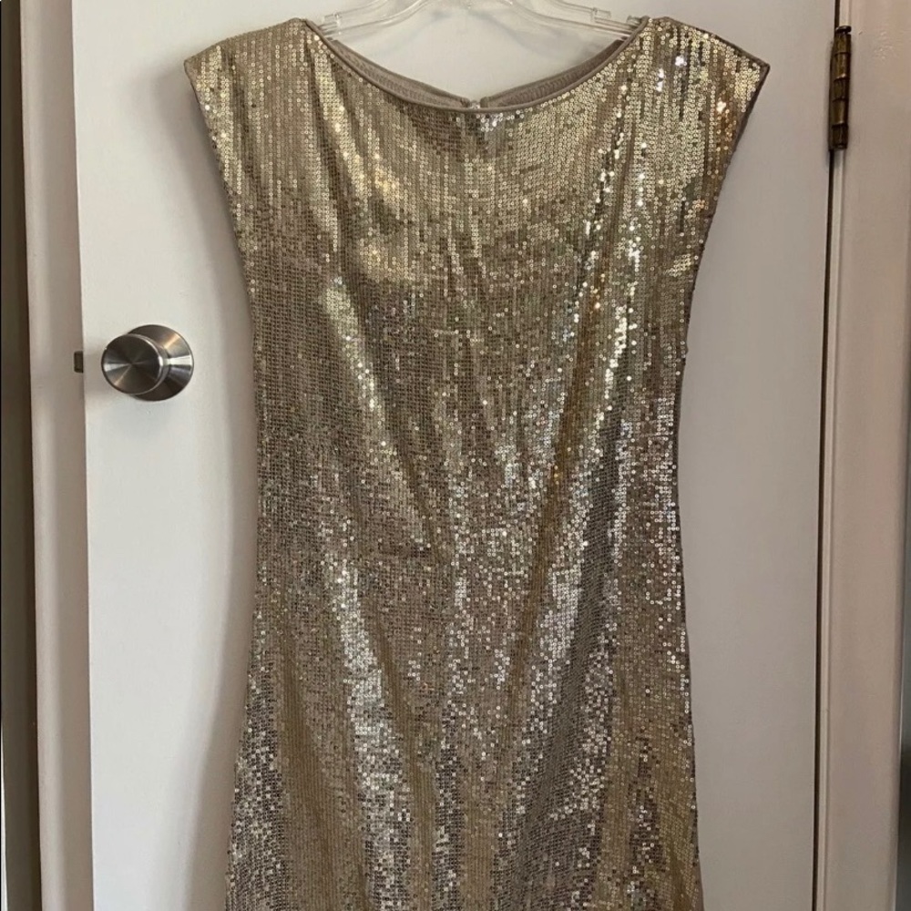 Alice + Olivia gold sequin cocktail dress, size Sm